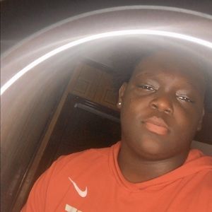 Meet your Posher, Jamari